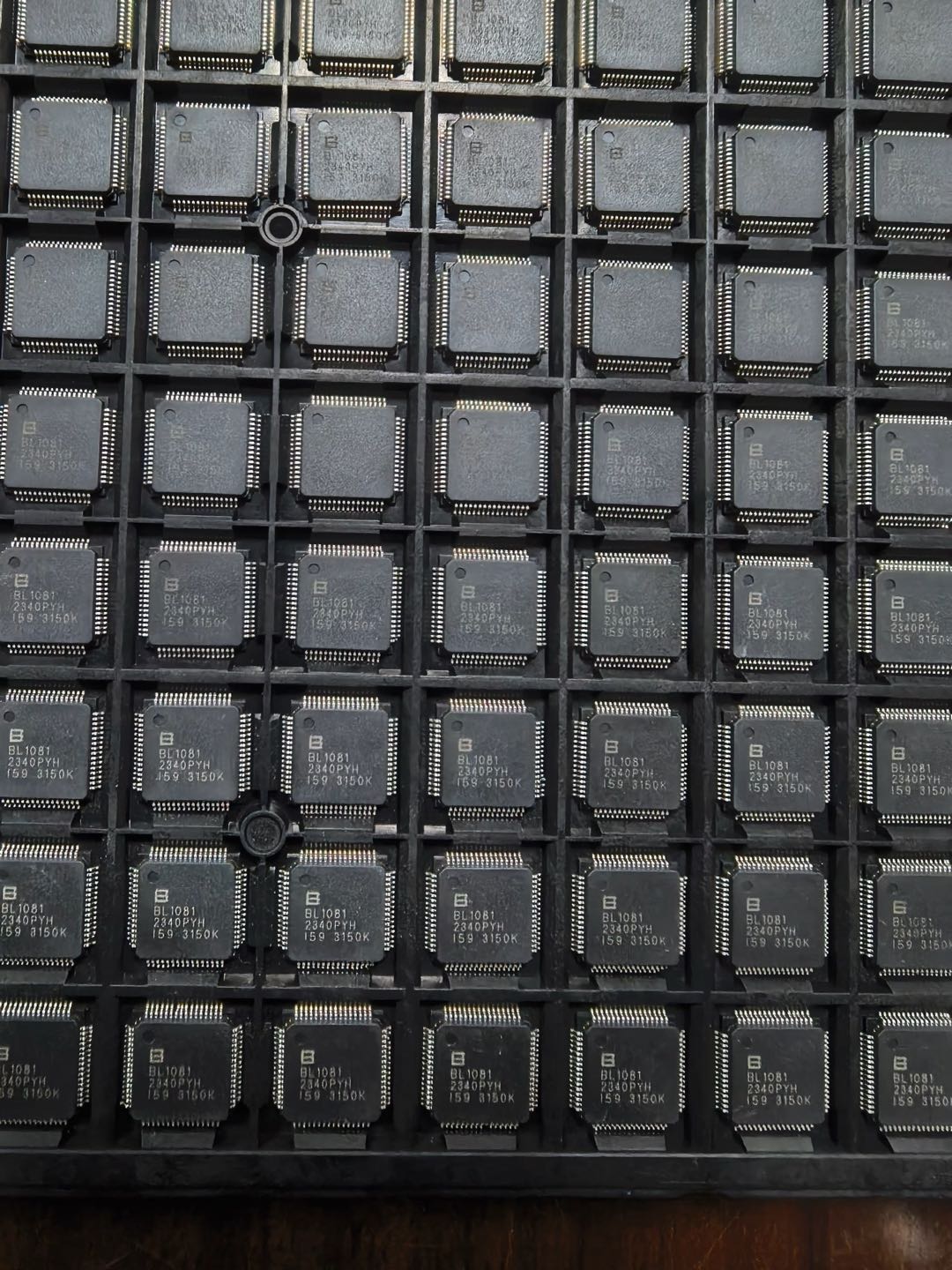 picture-slot